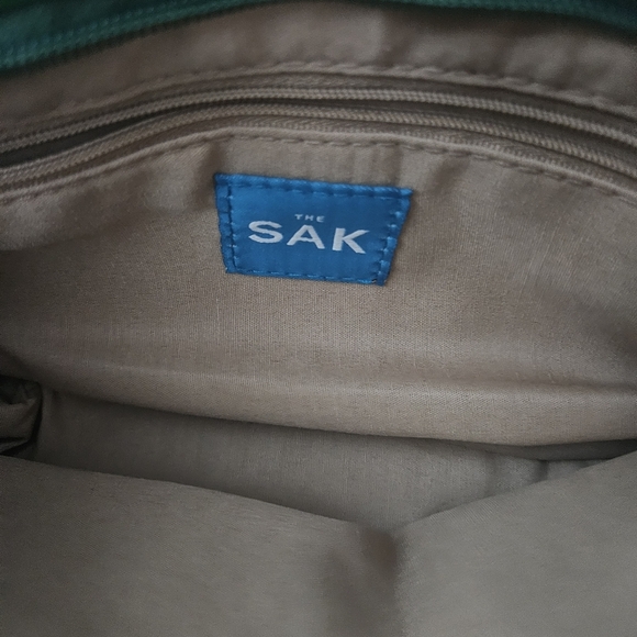 The Sak Green 100% Pebbled Leather East West Small Boho Shoulder Bag Purse Bag - Picture 11 of 15